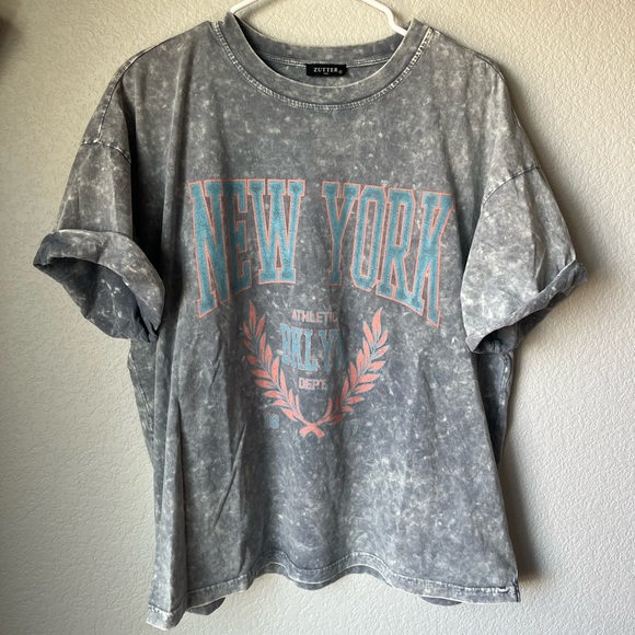 zutter Tops - Zutter New York Graphic Oversized T-Shirt